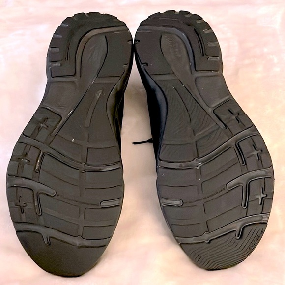 BROOKS 👟 BLACK GTS22 CUSHIONED ADRENALINE ATHLETIC SHOE SNEAKER Men’s 13 D Width - Picture 9 of 13